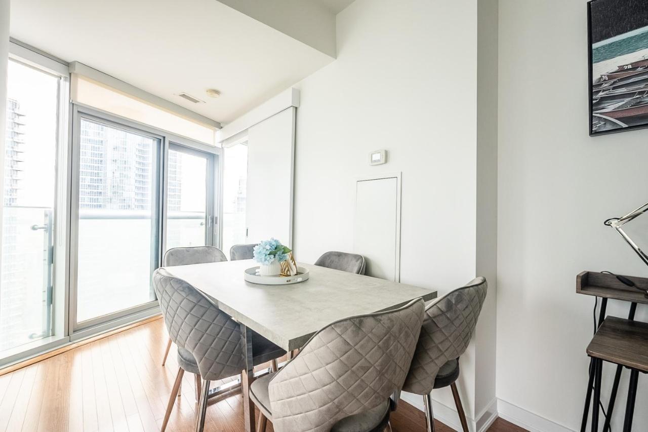 טורונטו Globalstay. Amazing Downtown Apartments מראה חיצוני תמונה